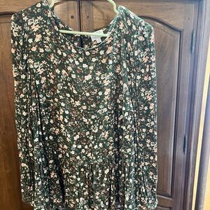 Time and Tru Green Floral Blouse